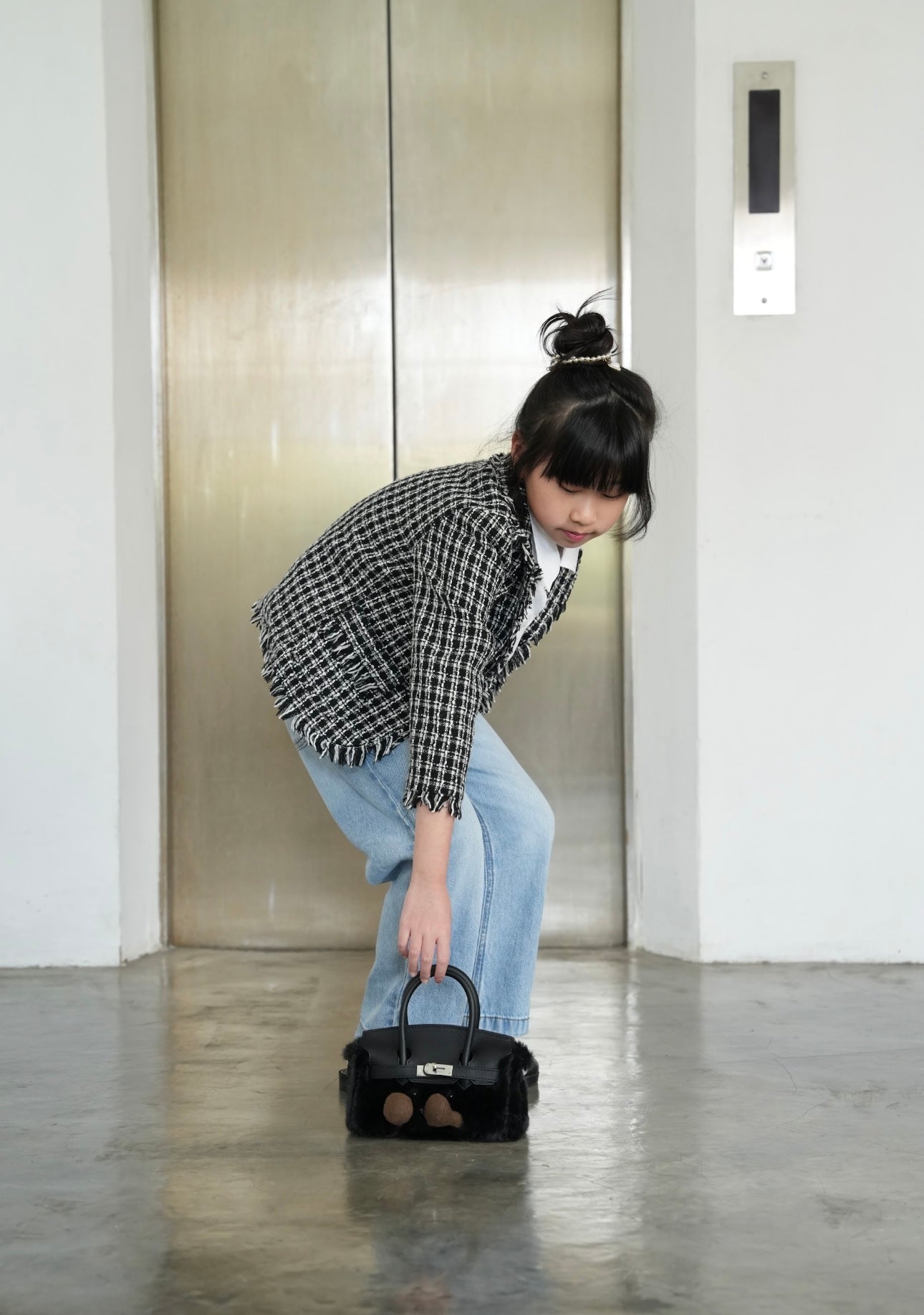 Pocket Plush Tote in Smoke | Limitée Collection