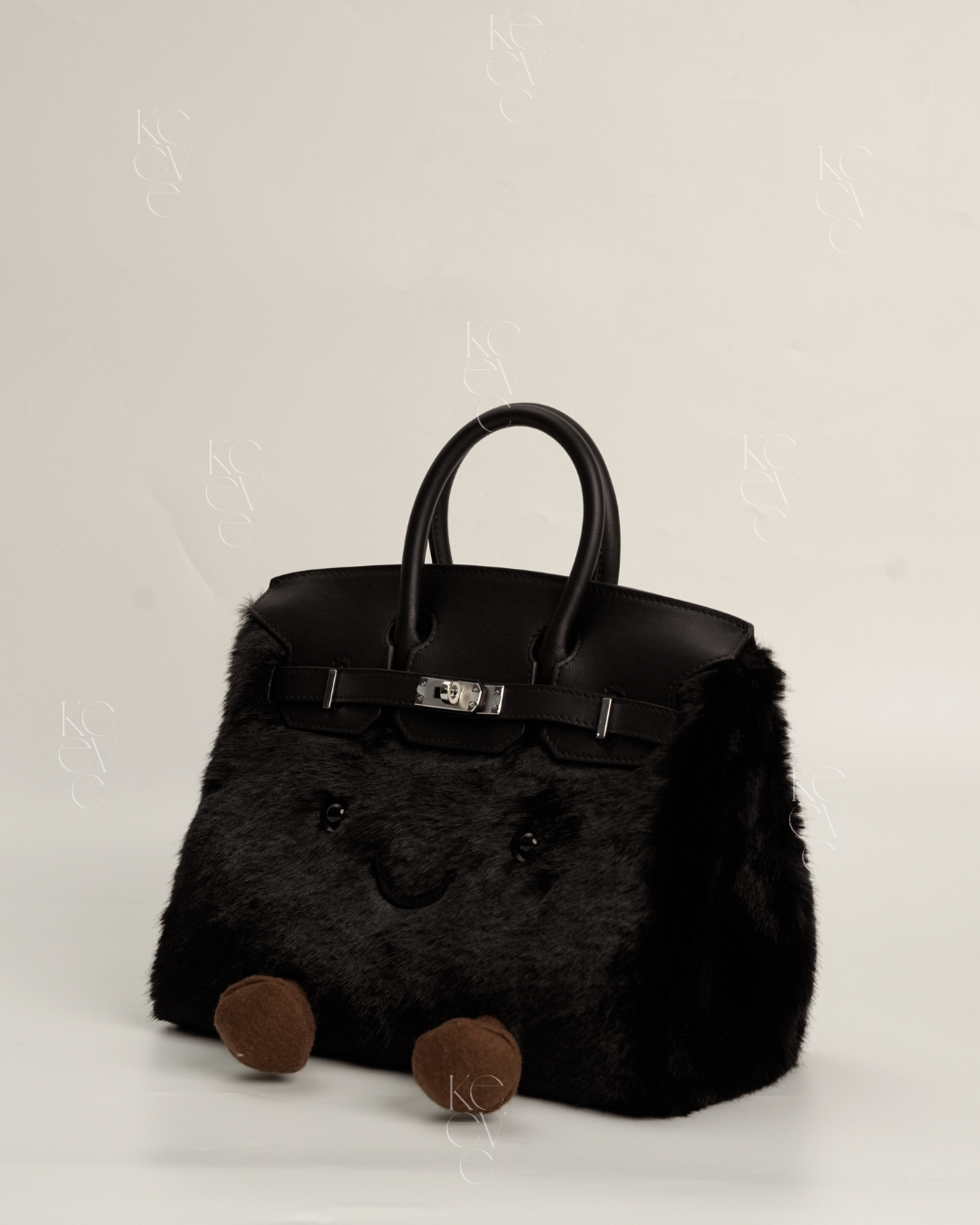 Medium Plush Tote in Smoke | Limitée Collection