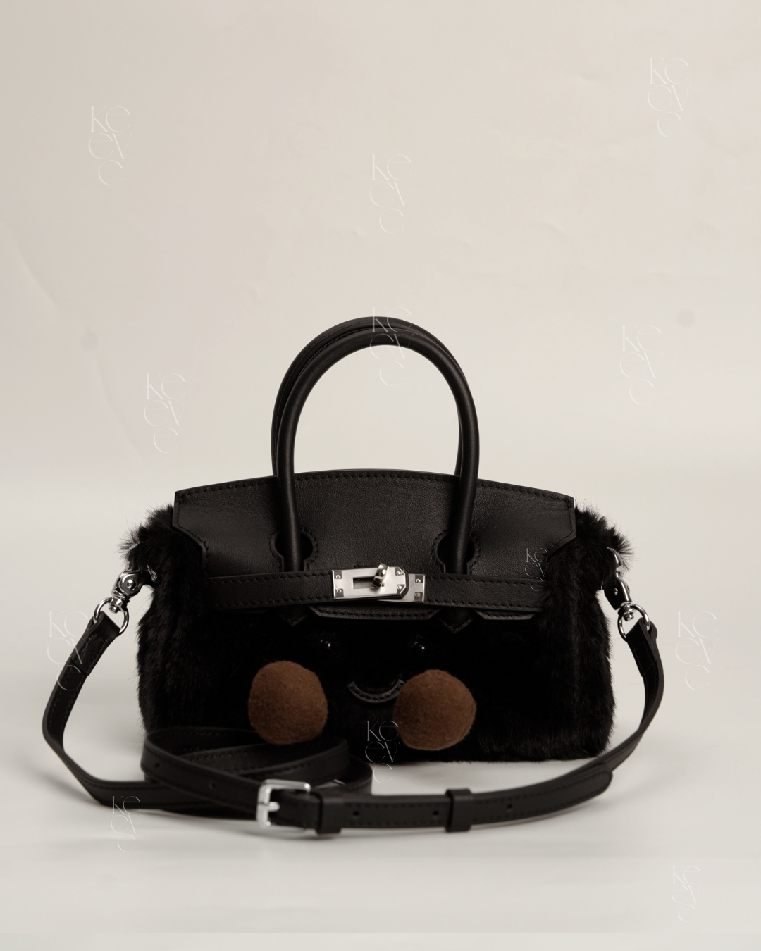 Pocket Plush Tote in Smoke | Limitée Collection